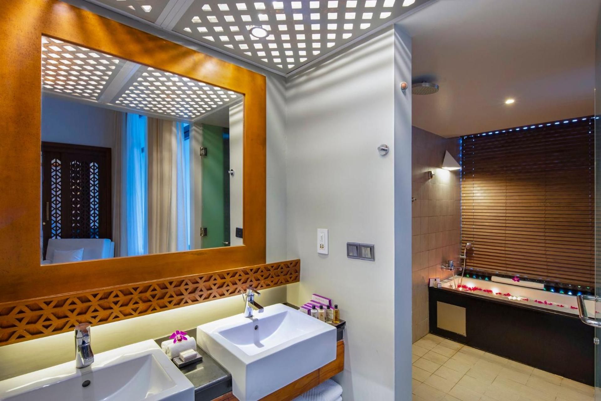 Cinnamon Bey Beruwala Junior Suite 3