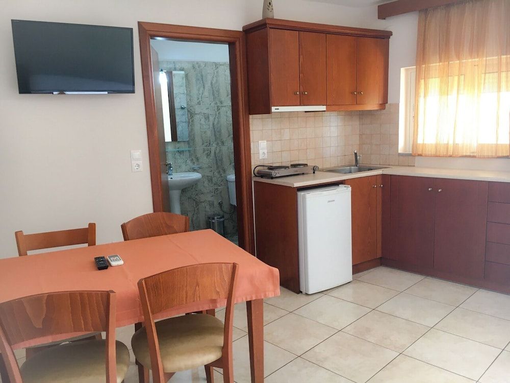 Apartment, 1 Bedroom, Patio, Pool View