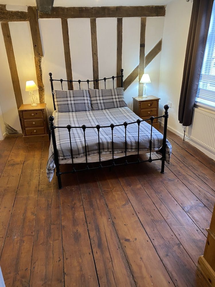 Family House, Ensuite (The Old Rose & Crown)