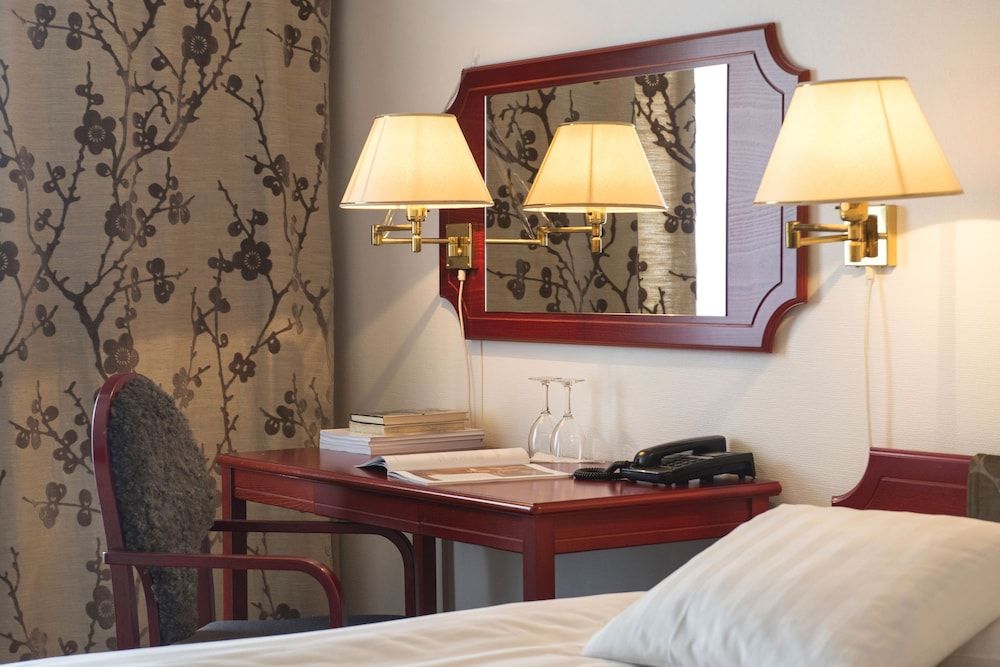 Best Western Strand Hotel Standard Room, 2 Twin Beds, Non Smoking 4