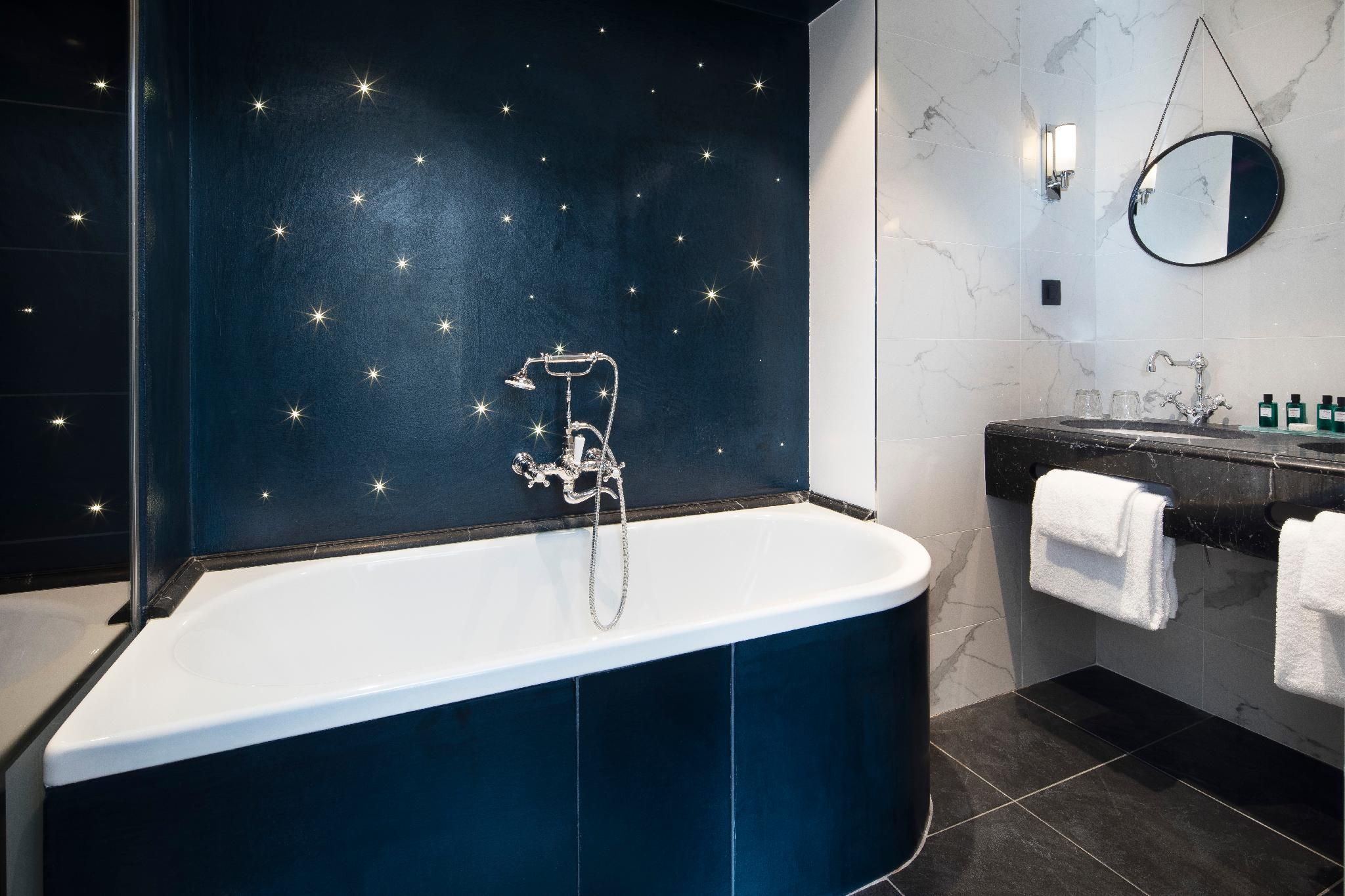 undefined Le Pradey 9