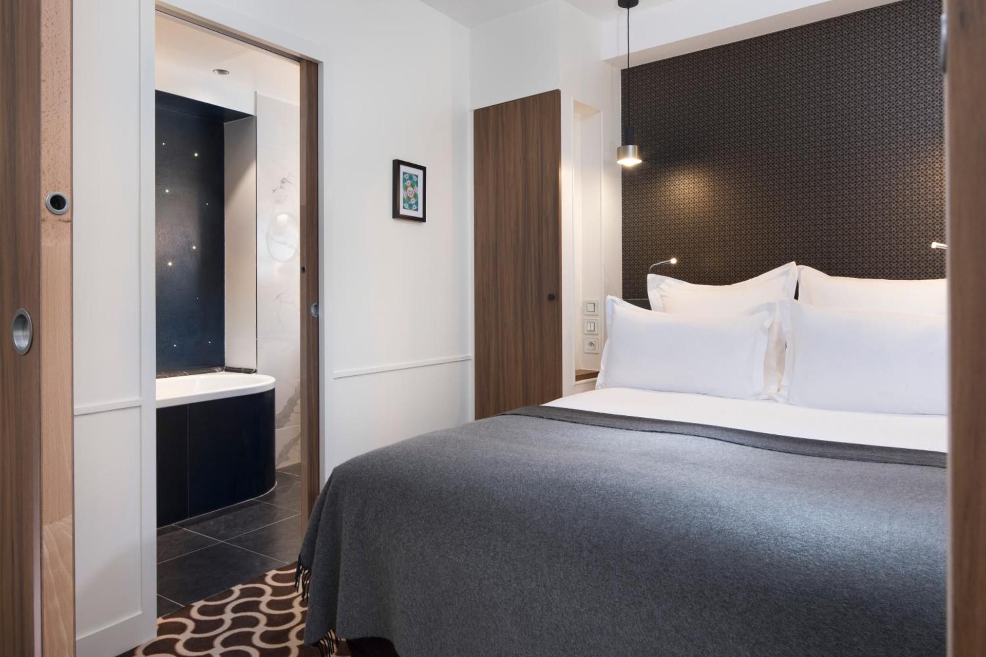 undefined Le Pradey 8