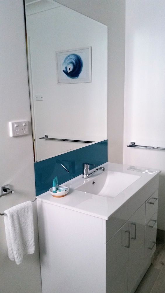 Karuah Riverside Motel Executive Suite, 2 Bedrooms 2