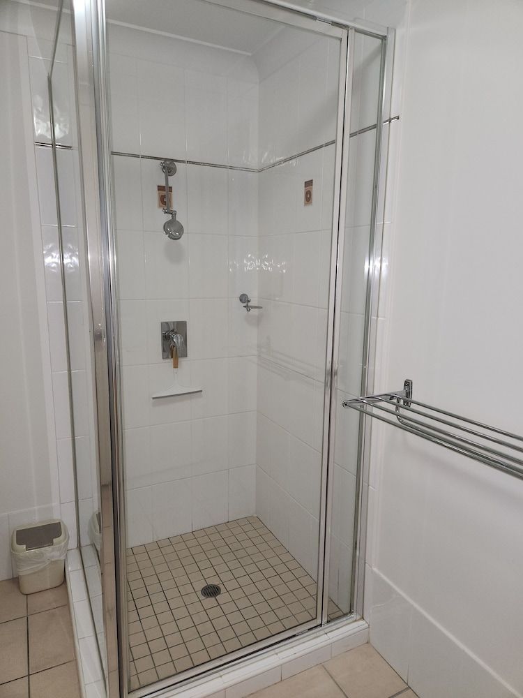 Central Plaza Port Douglas Apartments Apartment, 2 Bedrooms, Jetted Tub 11