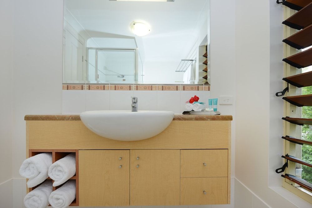 Central Plaza Port Douglas Apartments Apartment, 3 Bedrooms, Jetted Tub 13