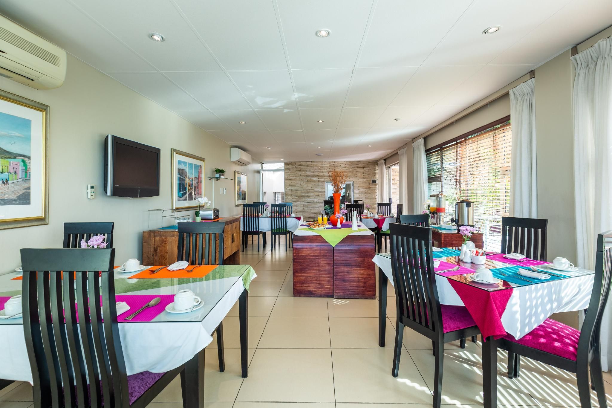 undefined Signal Hill Lodge 8