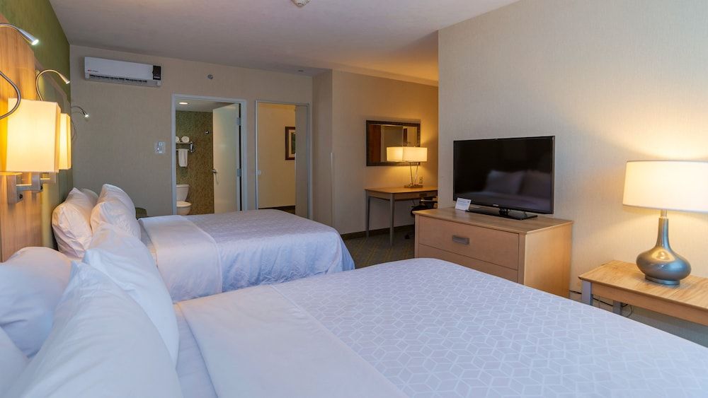 Suite, 2 Double Beds (Governor)