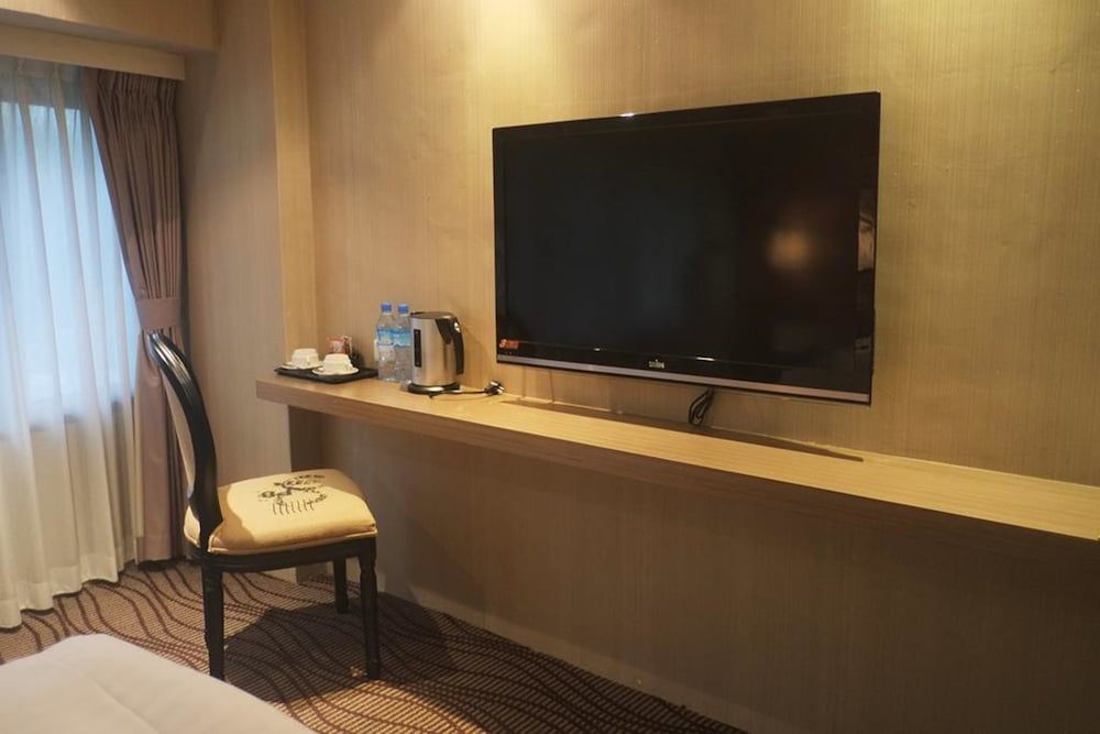 RF Hotel - Zhongxiao Business Double Room, 1 Double Bed 8
