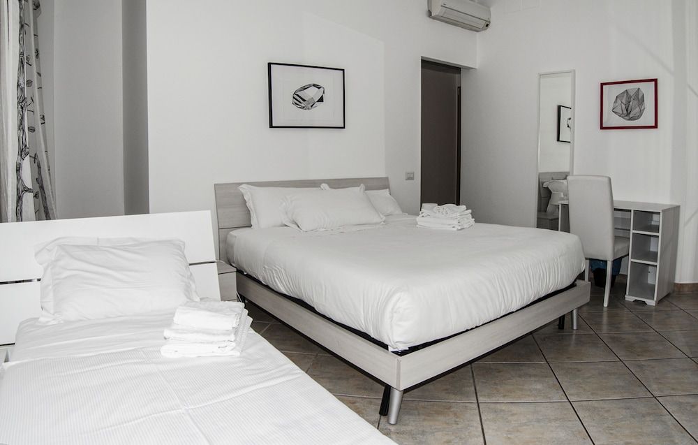 OM2Rome Superior Apartment, 2 Bedrooms