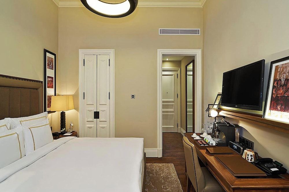 The Bank Hotel Istanbul, a Member of Design Hotels - Special Class Classic Room, 1 King Bed 2