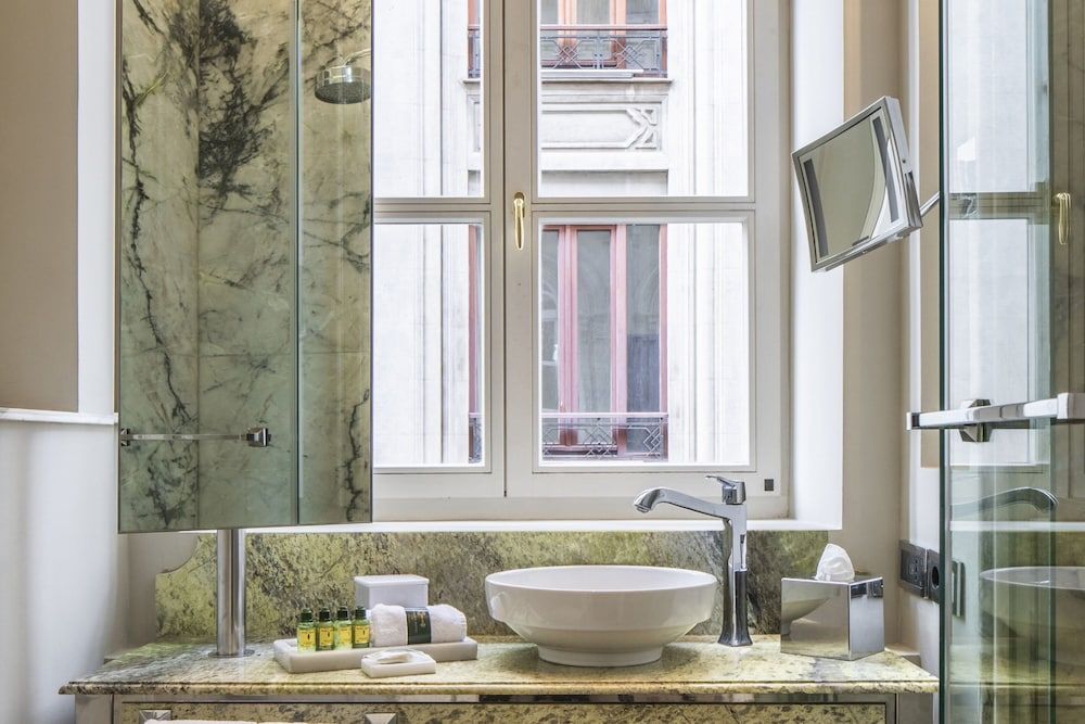 The Bank Hotel Istanbul, a Member of Design Hotels - Special Class Classic Room, 1 King Bed 8