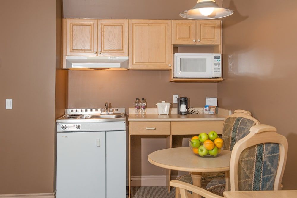 Prime Hotel King Bachelor with Kitchenette 3