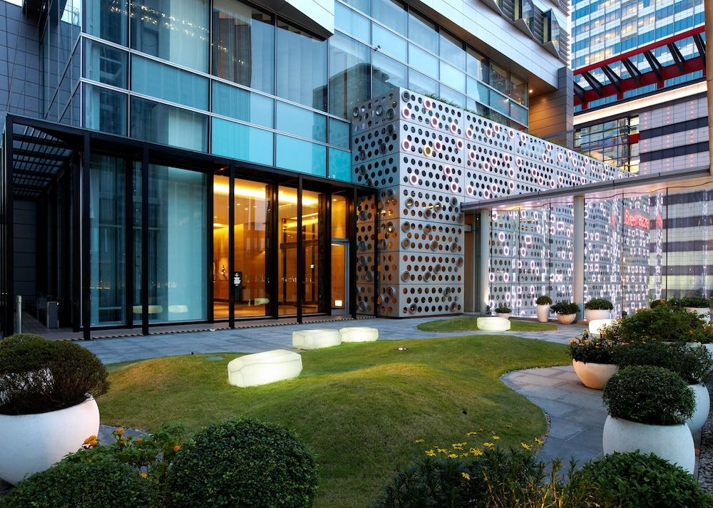 undefined Humble House Hotel Taipei, Curio Collection by Hilton 3