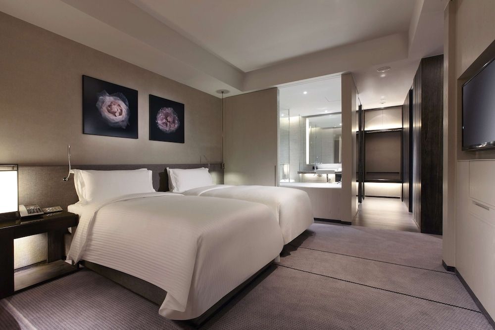 undefined Humble House Hotel Taipei, Curio Collection by Hilton 8