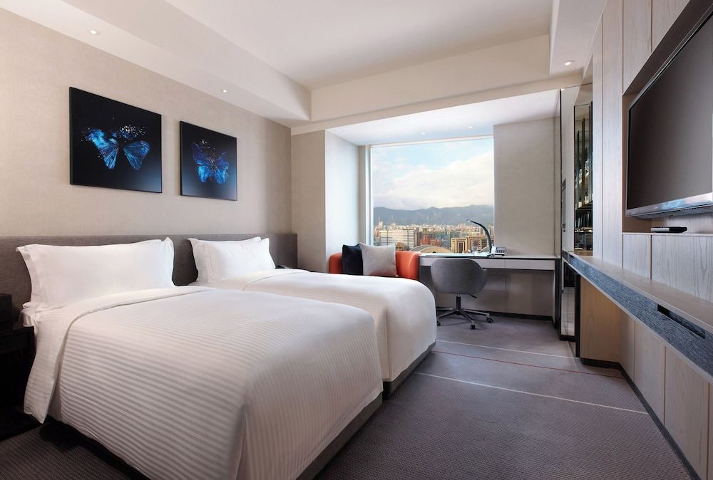 undefined Humble House Hotel Taipei, Curio Collection by Hilton 5