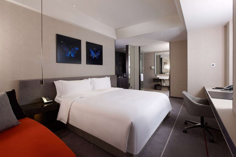 Premium Room, 1 King Bed