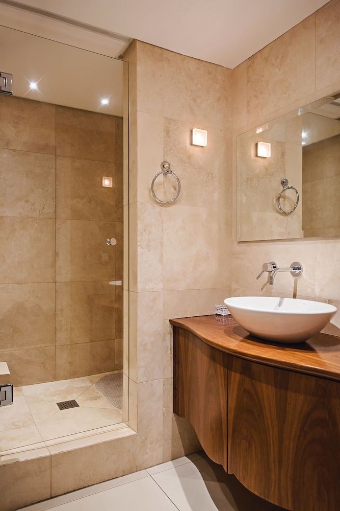 undefined The Granger 6