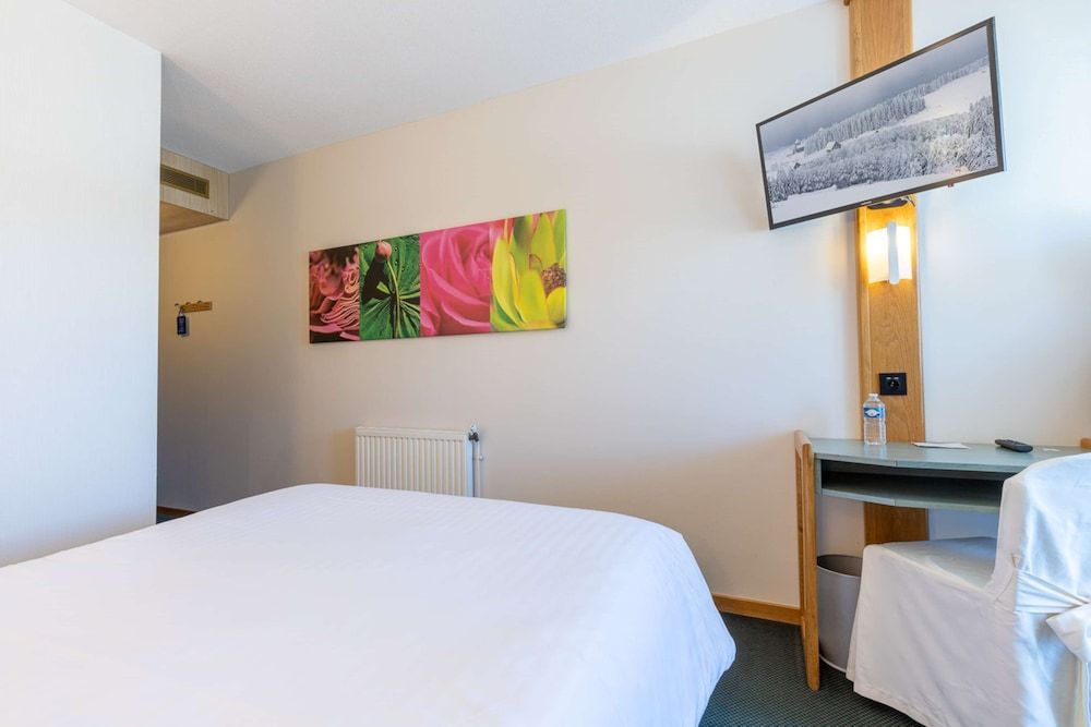 Comfort Room, 1 Queen Bed, Non Smoking (Twin bed on request)