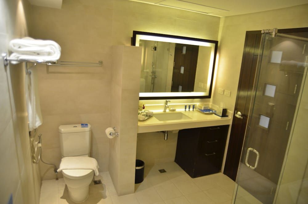 Thunderbird Resorts - Poro Point Deluxe Suite 7