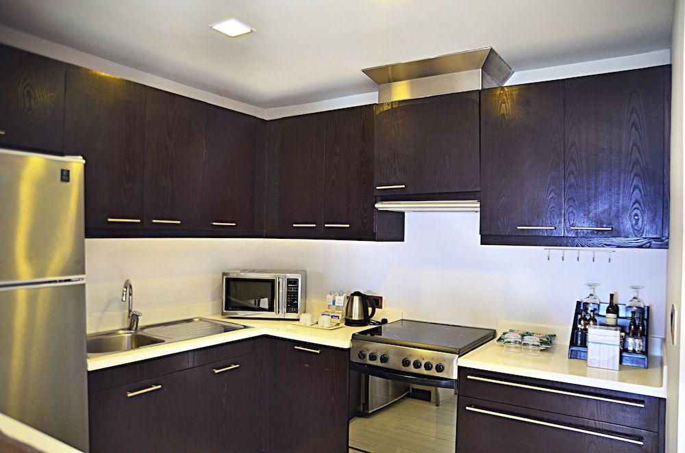 Thunderbird Resorts - Poro Point Deluxe Suite 3