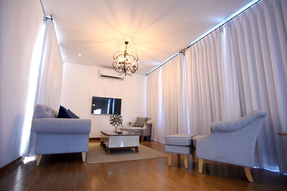 Thunderbird Resorts - Poro Point 3 Bedroom Villa 5