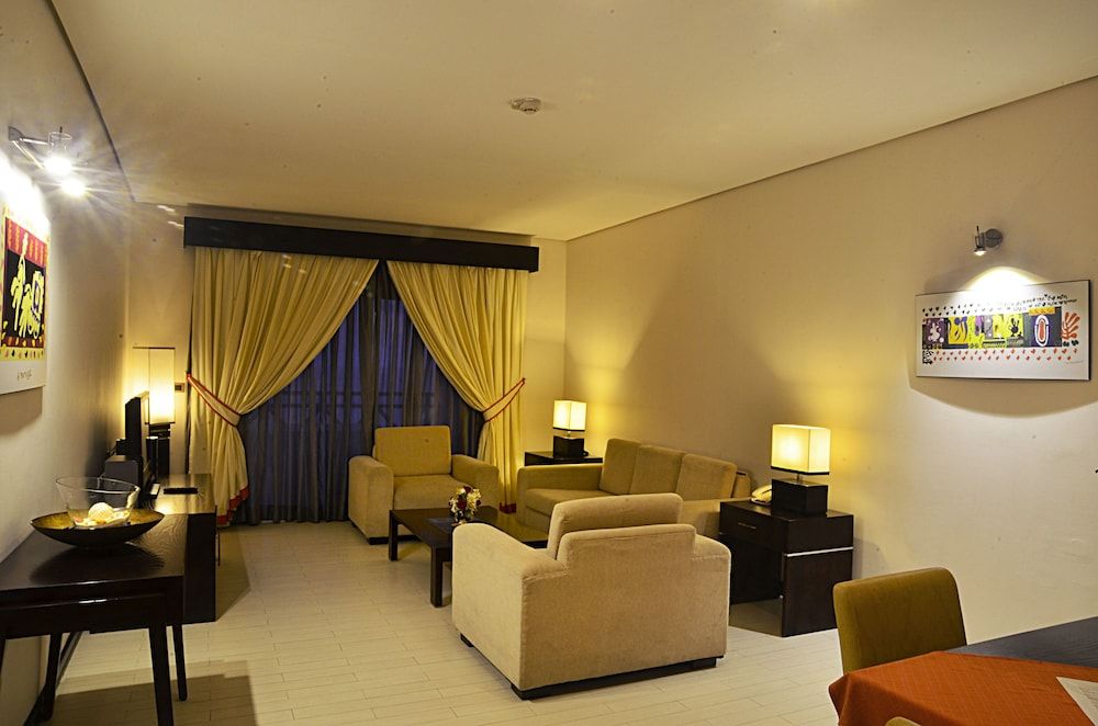 Thunderbird Resorts - Poro Point Deluxe Suite 5