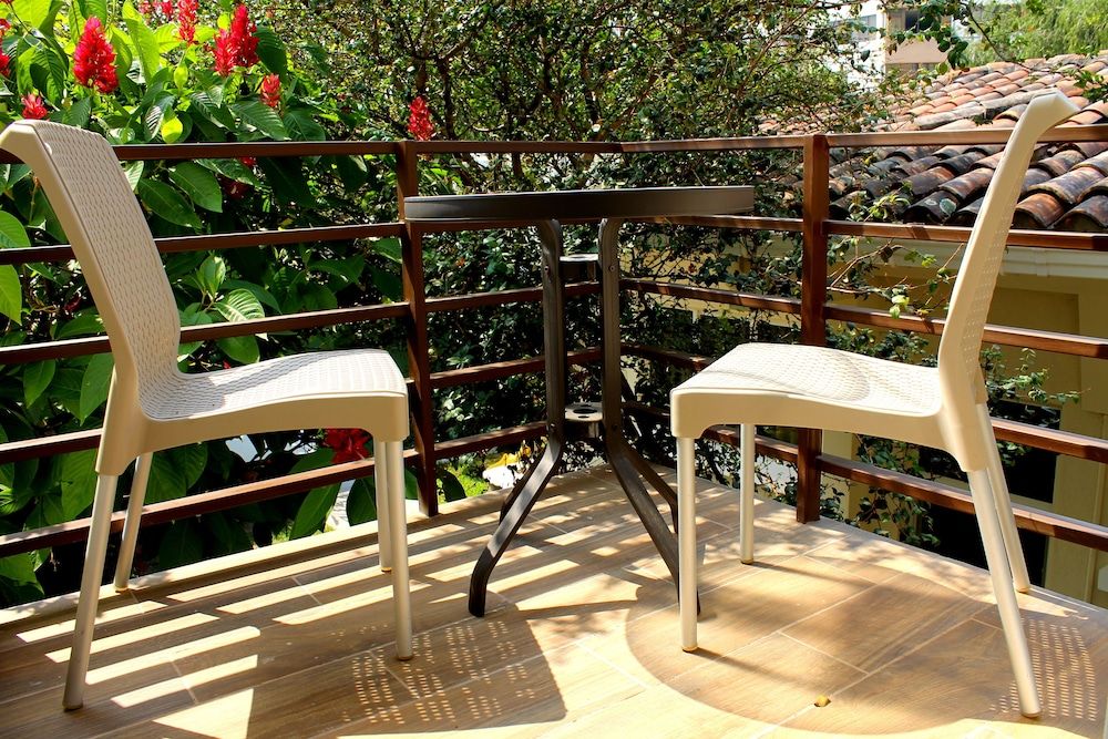 Las Magnolias Hotel Boutique Business Double Room, 2 Queen Beds, Private Bathroom, Garden Area 25