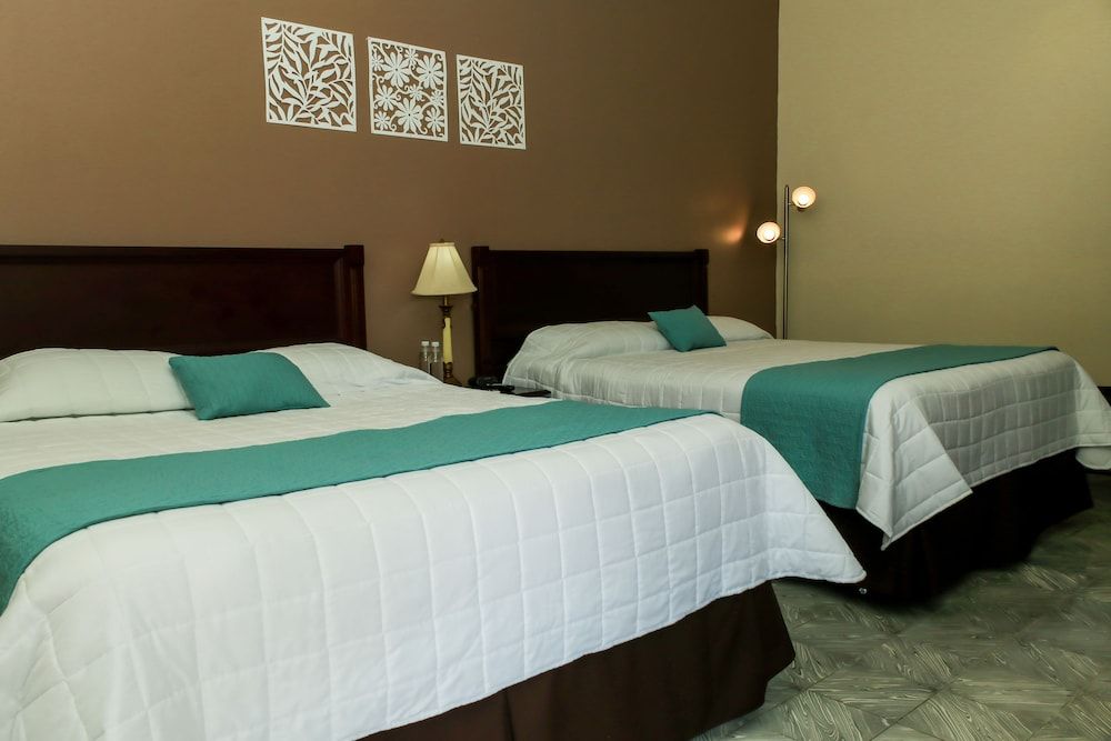 Las Magnolias Hotel Boutique Business Double Room, 2 Queen Beds, Private Bathroom, Garden Area 20