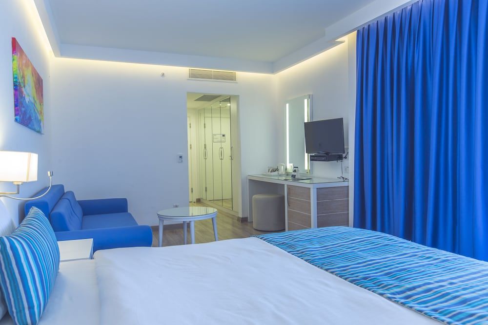 undefined Garcia Resort & Spa 3