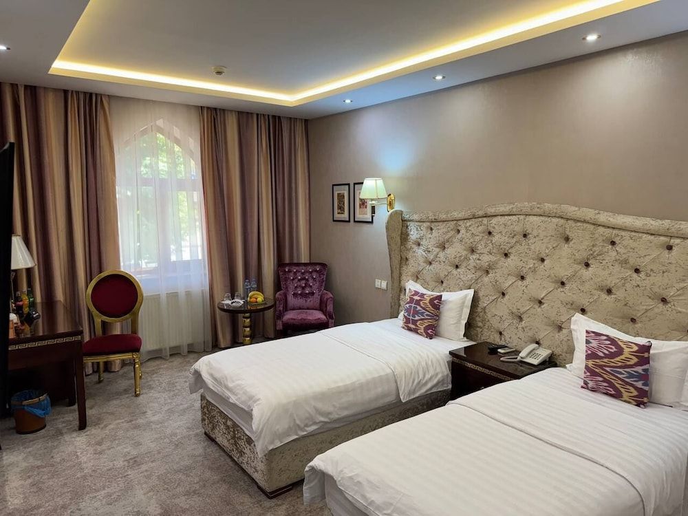 Emirhan Standard Twin Room