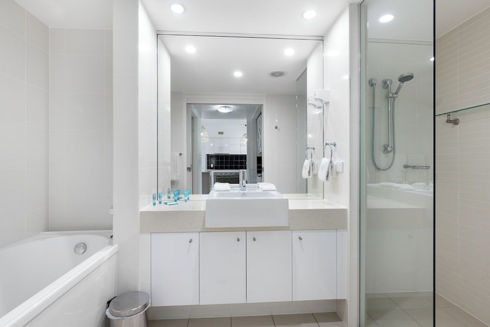 Beaches on Lammermoor Apartments 2 Bedroom Ocean View Apartment 7