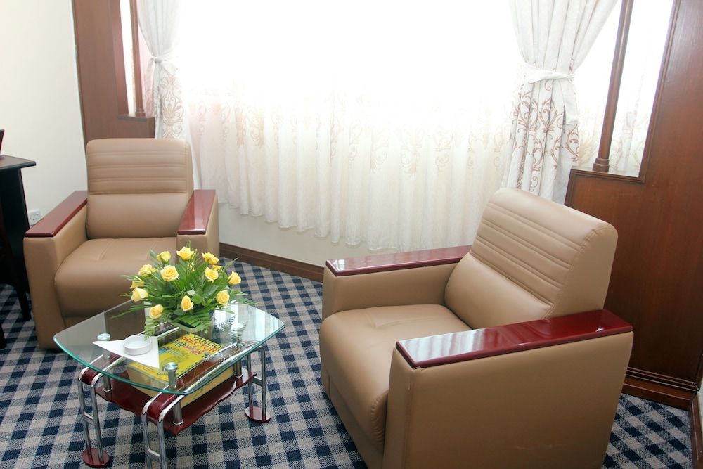 Asia Plaza Hotel Executive Room 12