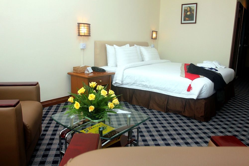 Asia Plaza Hotel Executive Room 11