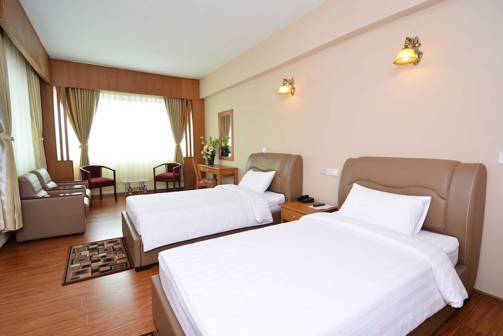 Asia Plaza Hotel Royal Suite 4