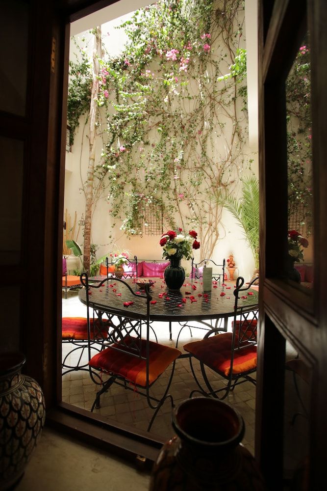 Riad White Flowers Deluxe Double Room 6