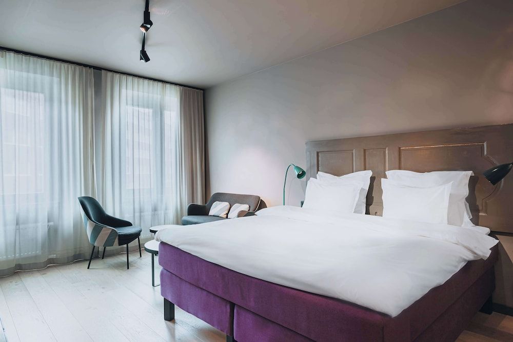 Deluxe Room, 1 King Bed