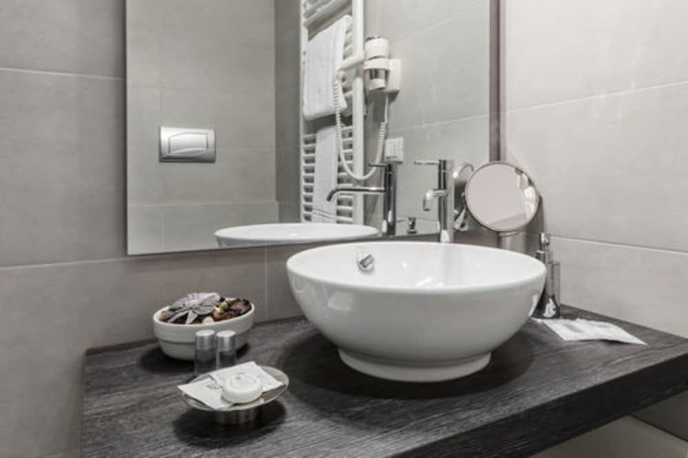 undefined Studio Inn De Angeli 7