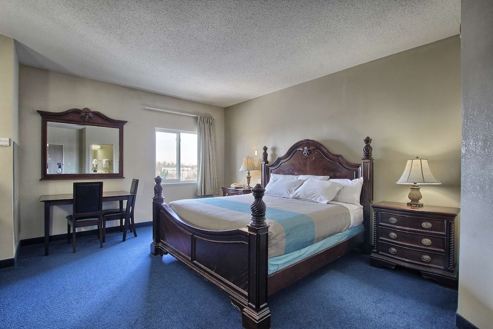 undefined Motel 6 London, ON - Ontario 8