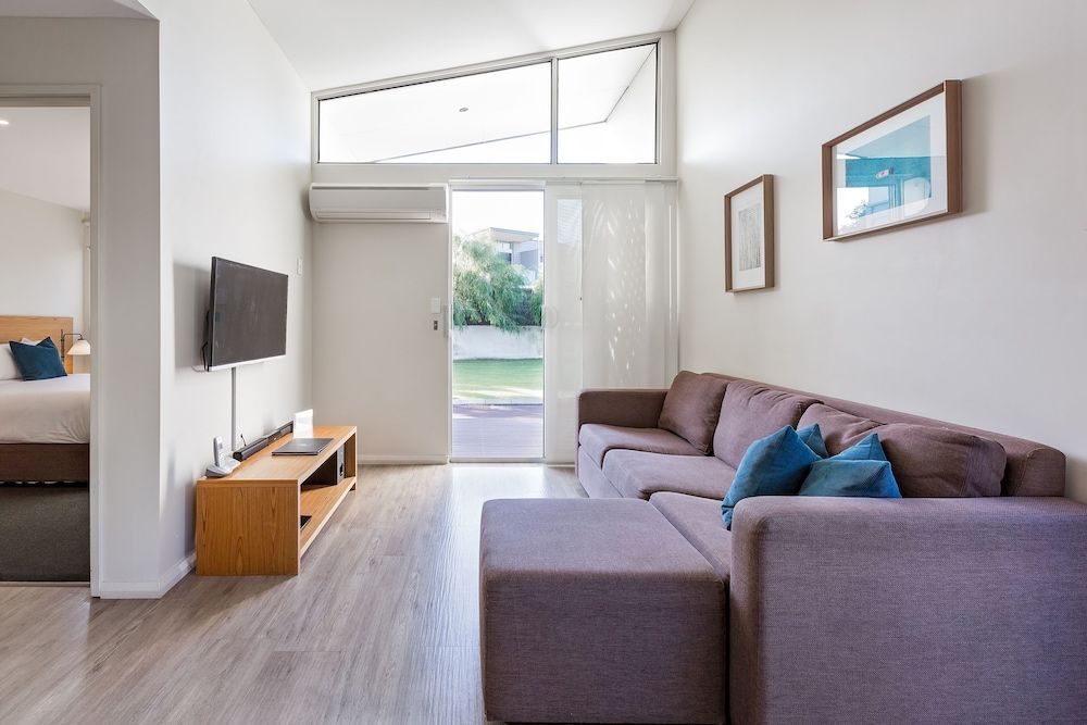 Smiths Beach Resort 2  Bedroom Beach Shack 7