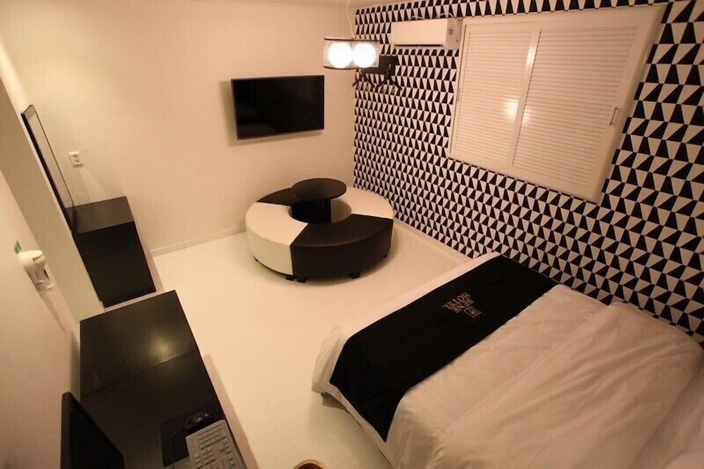 Bene Hotel Deluxe Double Room 7