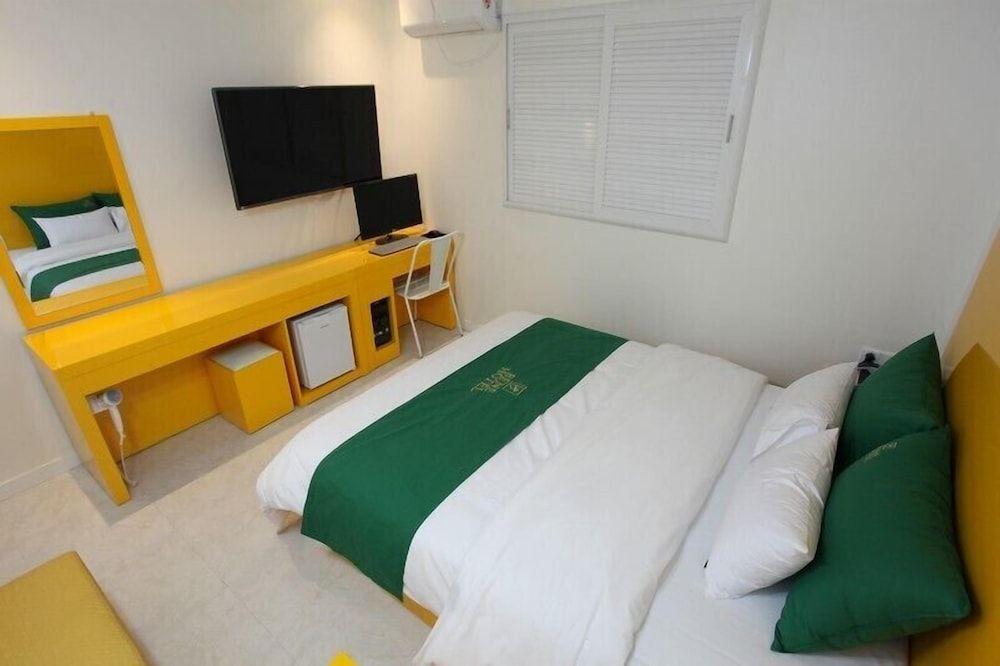 Bene Hotel Standard Double Room 6