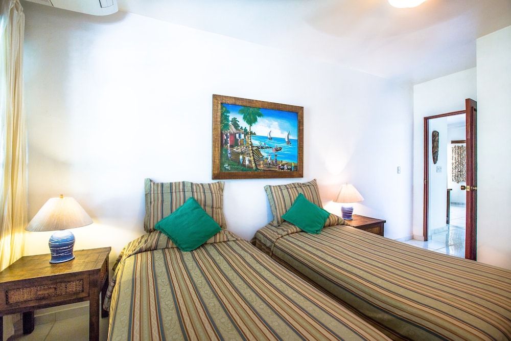 Cabarete Palm Beach Condos Apartment, Ocean View, Beachfront 7