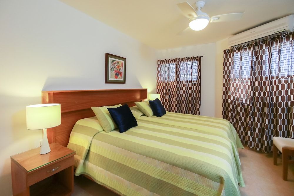 Cabarete Palm Beach Condos Apartment, Ocean View, Beachfront 4