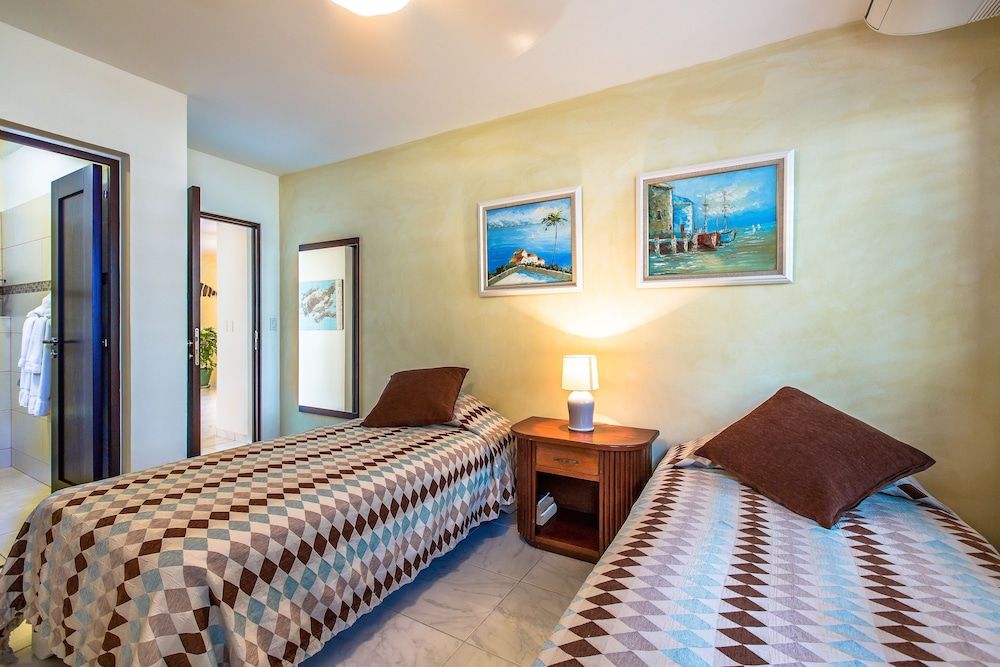 Cabarete Palm Beach Condos Apartment, Ocean View, Beachfront 8