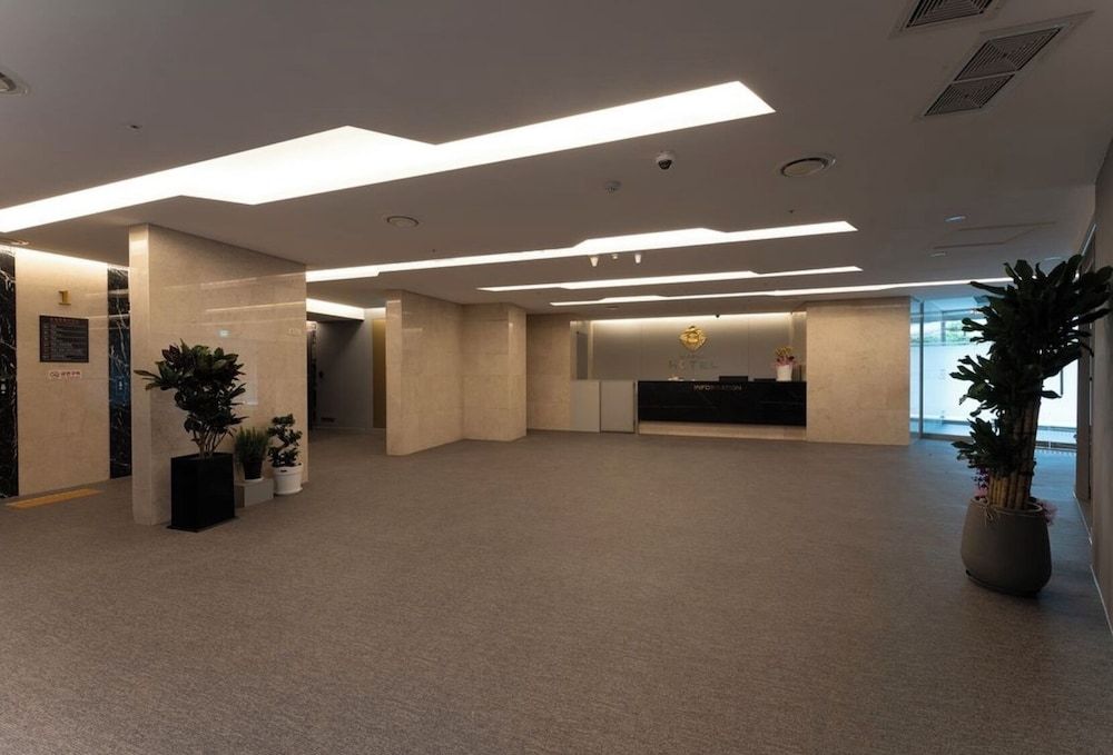 undefined Hotel Diamant 7