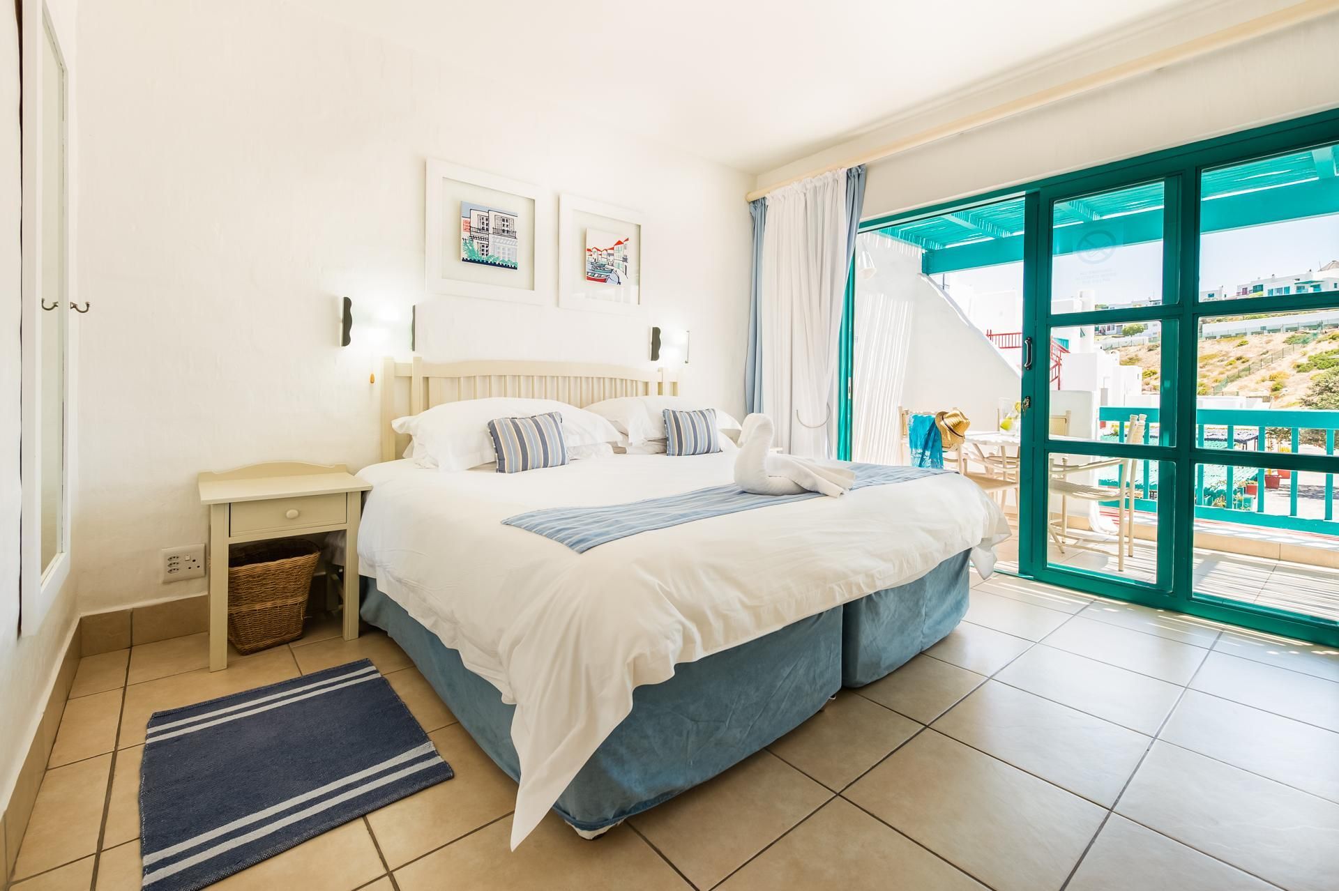 Courtyard Apartment