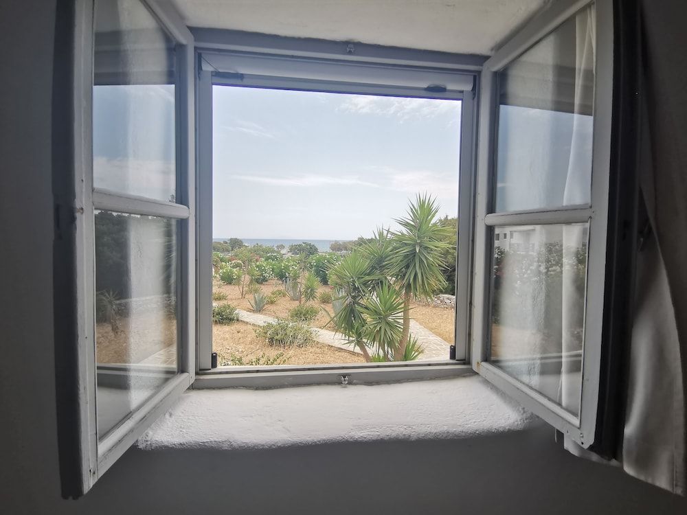 Soros Beach Grand Suite, Beach View 3