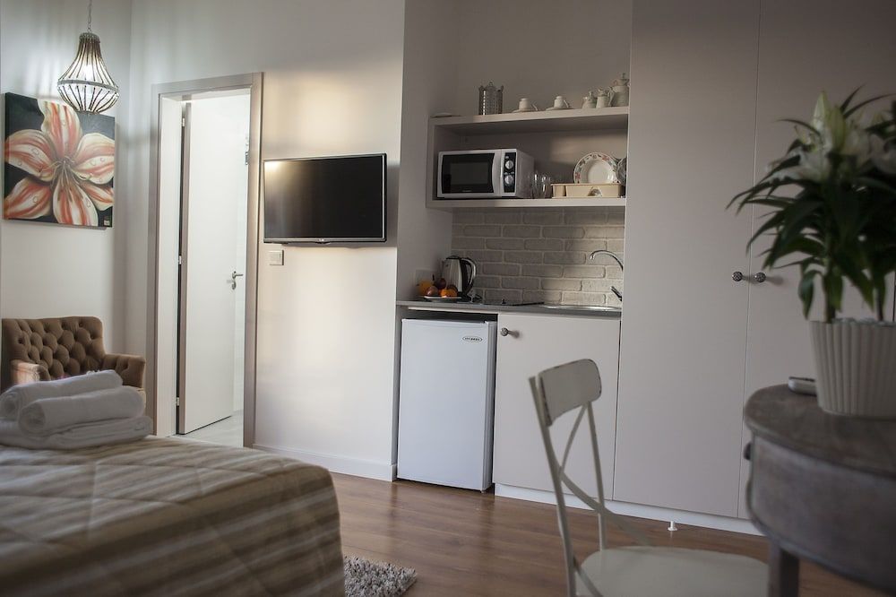 Operetta House Luxury Studio, Balcony 12