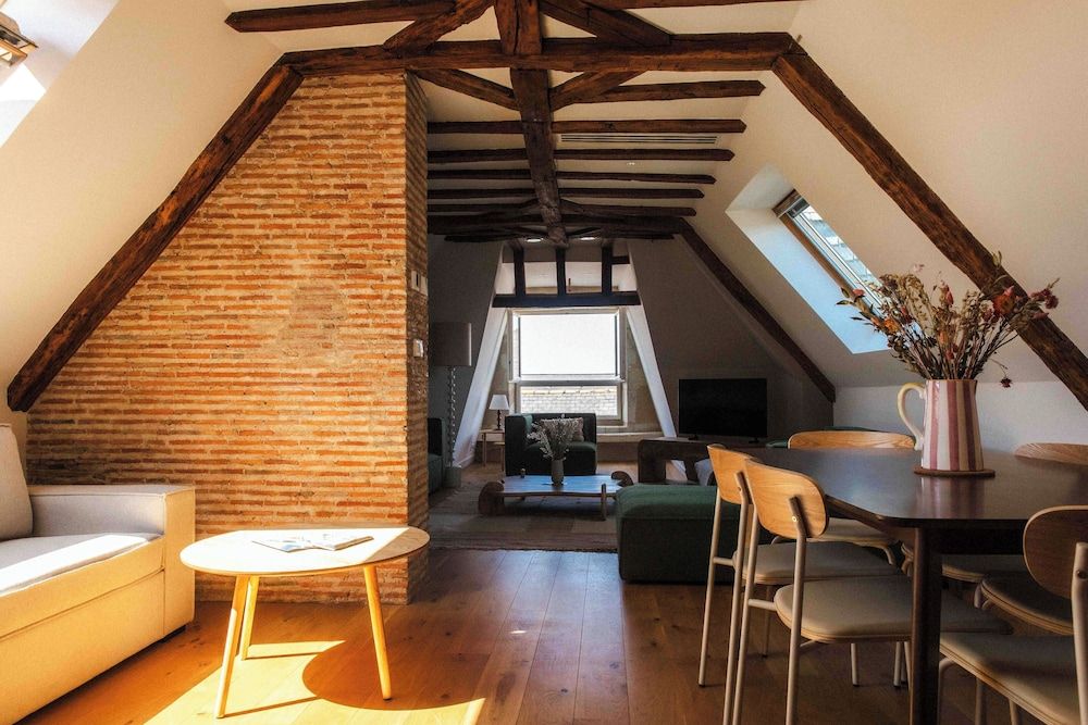 Hotel du Mail Apartment 8