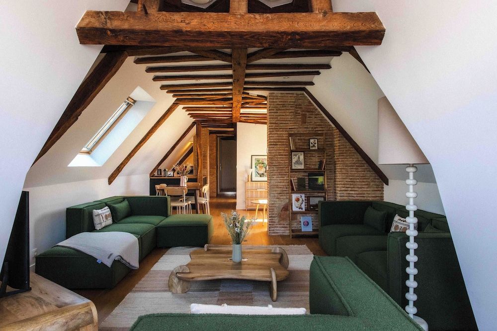 Hotel du Mail Apartment 7